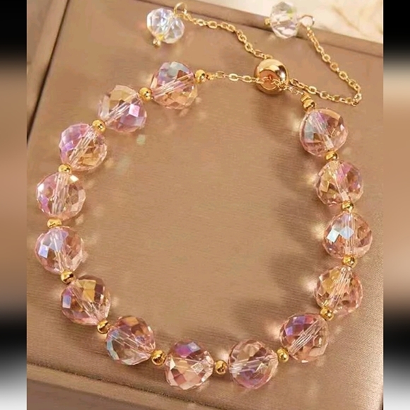 Crystal Decor Beaded Bracelet 6in to 10in adjustable Goldtone - Picture 4 of 4